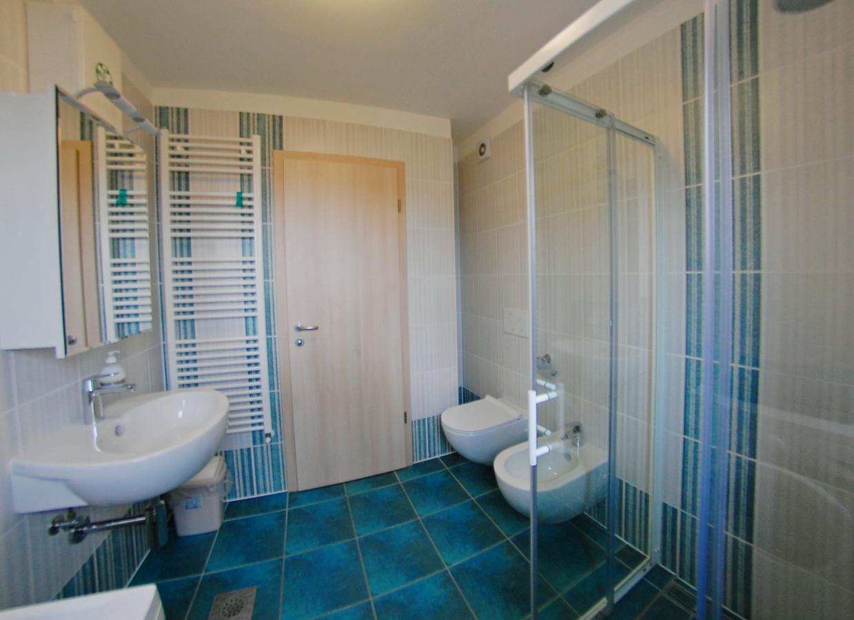 Nelkas Apartments Пула Екстериор снимка