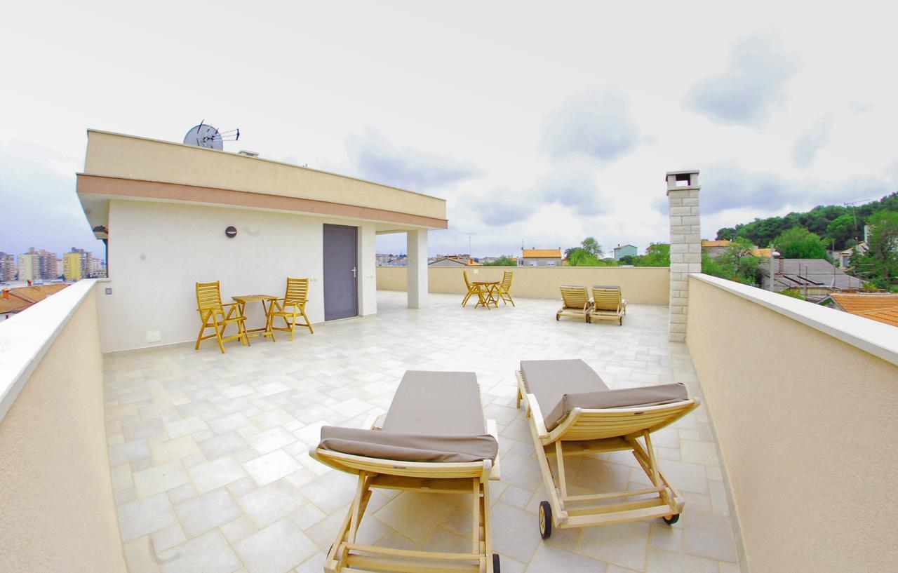 Nelkas Apartments Пула Екстериор снимка
